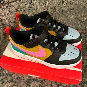 Nike Court Borough Low Top Little Kids Sneaker. Black/Pink/Green. Size 1y